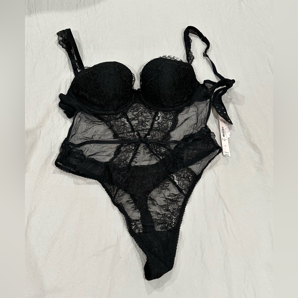 VS Lightly Lined Black Demi Lace Teddy